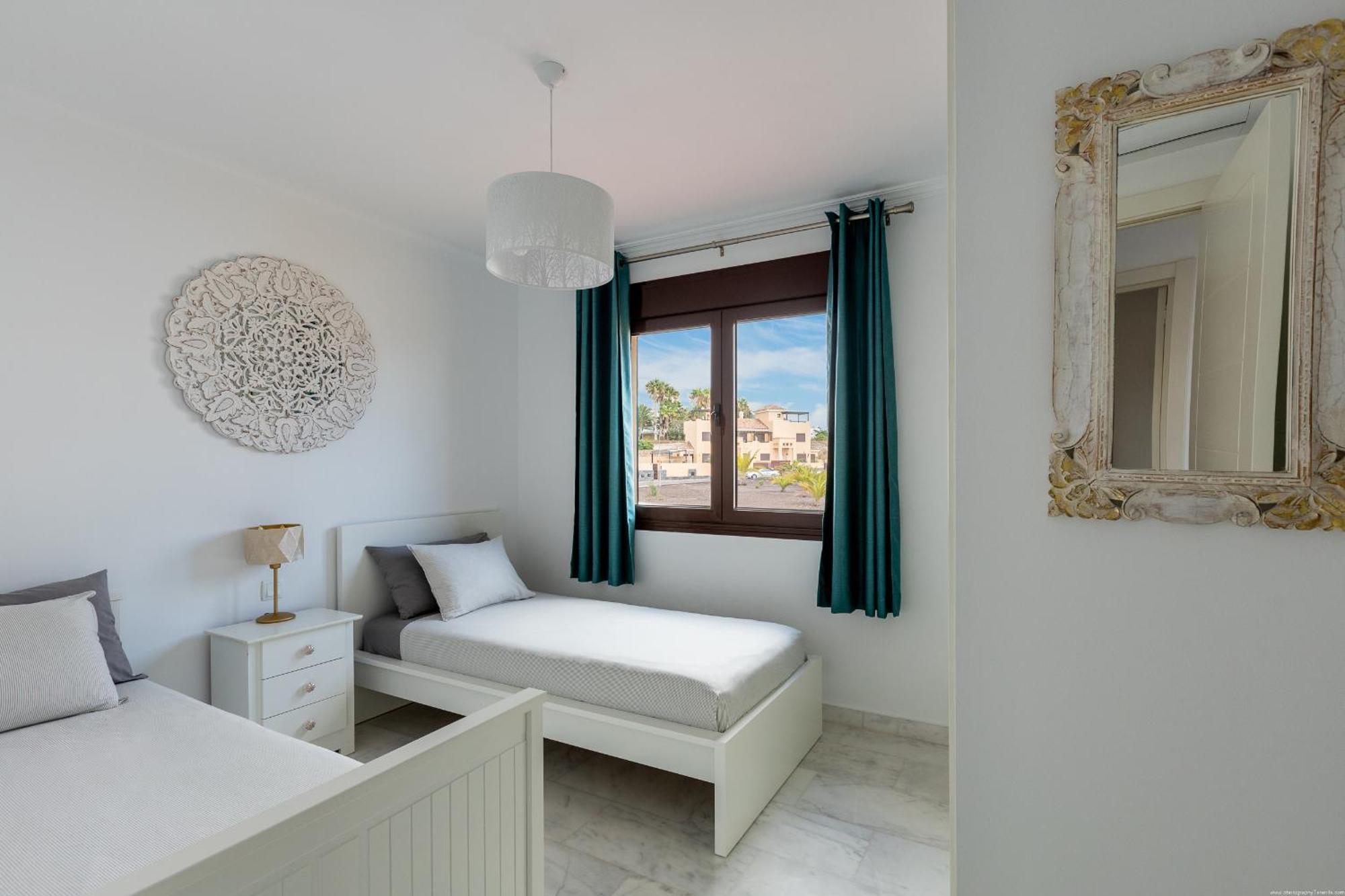 Villa With 4 Bedrooms And Private Heated Pool San Miguel de Abona Exterior photo