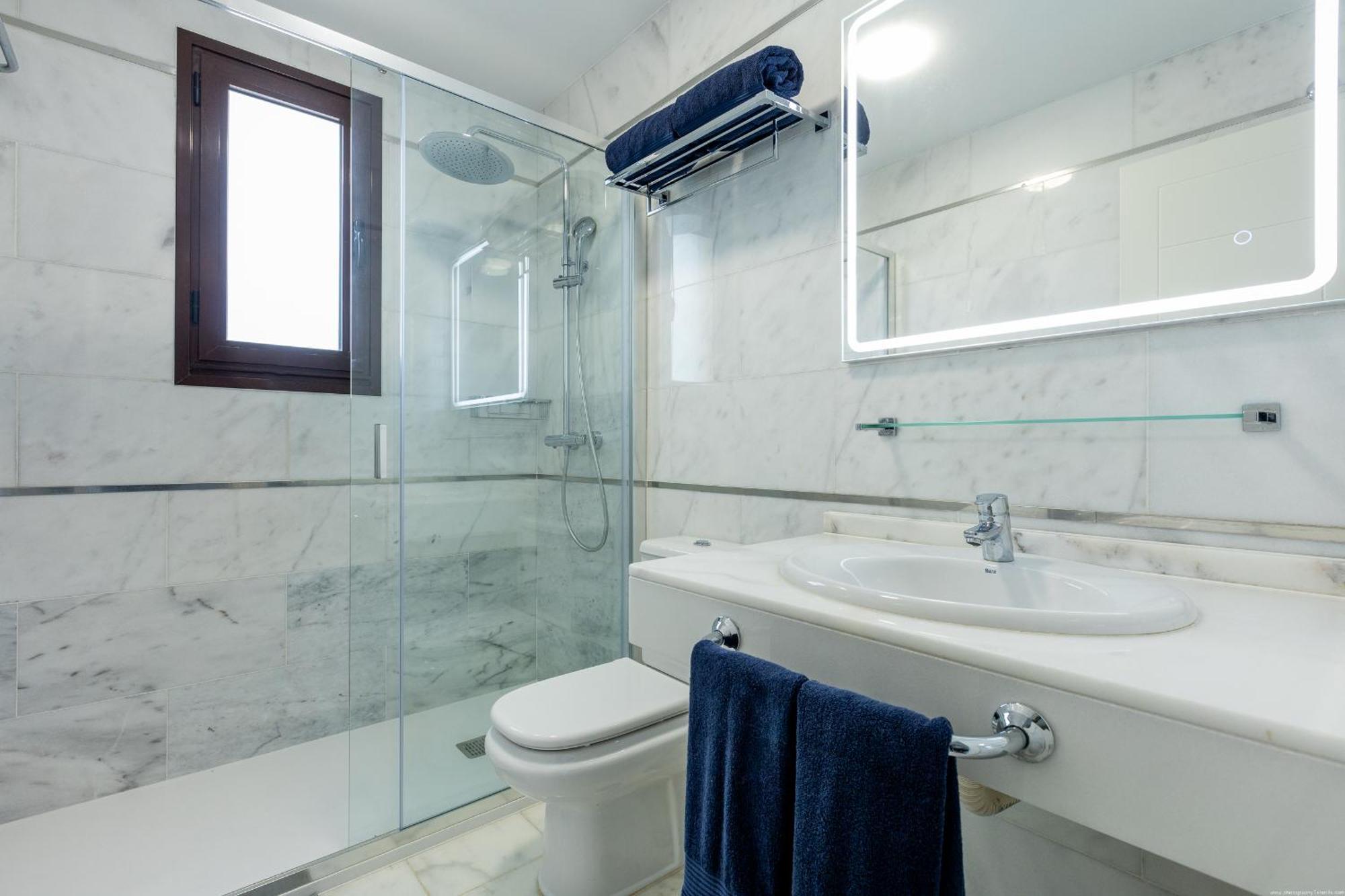 Villa With 4 Bedrooms And Private Heated Pool San Miguel de Abona Exterior photo